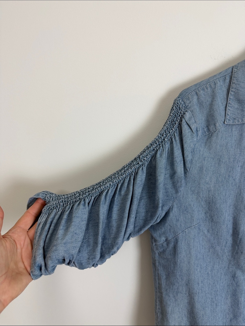 Veronica Beard Porta shirt Light Blue Denim  Shirt size large - Picture 5 of 9